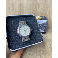 RELOJ SAINT